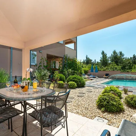 Matas - Srd318 By Interhome Apartment
