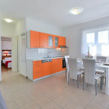 Apartment Matas - Srd318 By Interhome